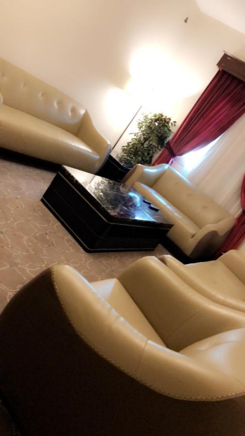Sixty Three Hotel Suites Эр-Рияд Экстерьер фото