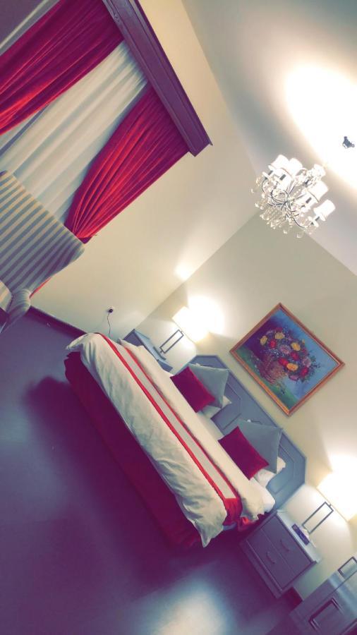 Sixty Three Hotel Suites Эр-Рияд Экстерьер фото
